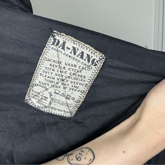 Da-Nang Black and Floral Lace-Up Blouse Medium - Picture 5 of 6